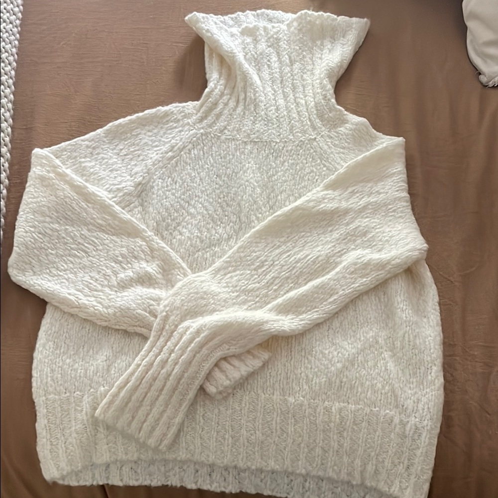 Cozy Ivory Turtleneck Sweater